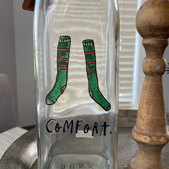 Rae Dunn bail & trigger holiday bottle “comfort” - Picture 2 of 3
